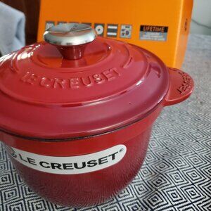2L Le Creuset x Mickey Mouse Red Round Dutch Oven
